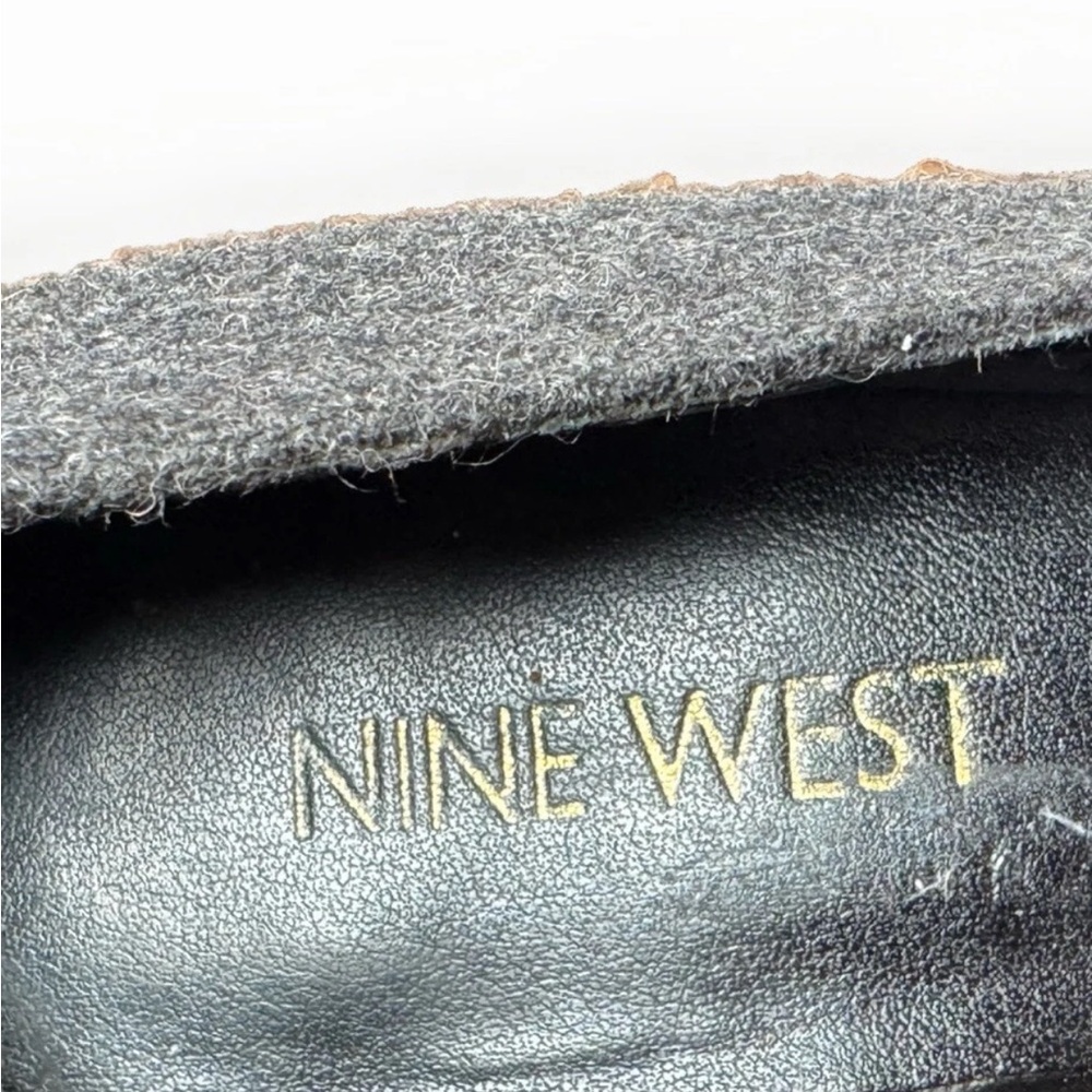 (7.5.) NINE WEST Dark Gray Textile Tall Heeled Shoes w/ Patent Leather - Picture 9 of 12